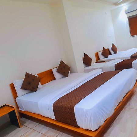 Hotel Nova Pride Rajkot Eksteriør bilde
